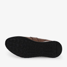 Load image into Gallery viewer, The Lara Tan Leather Men Sneaker