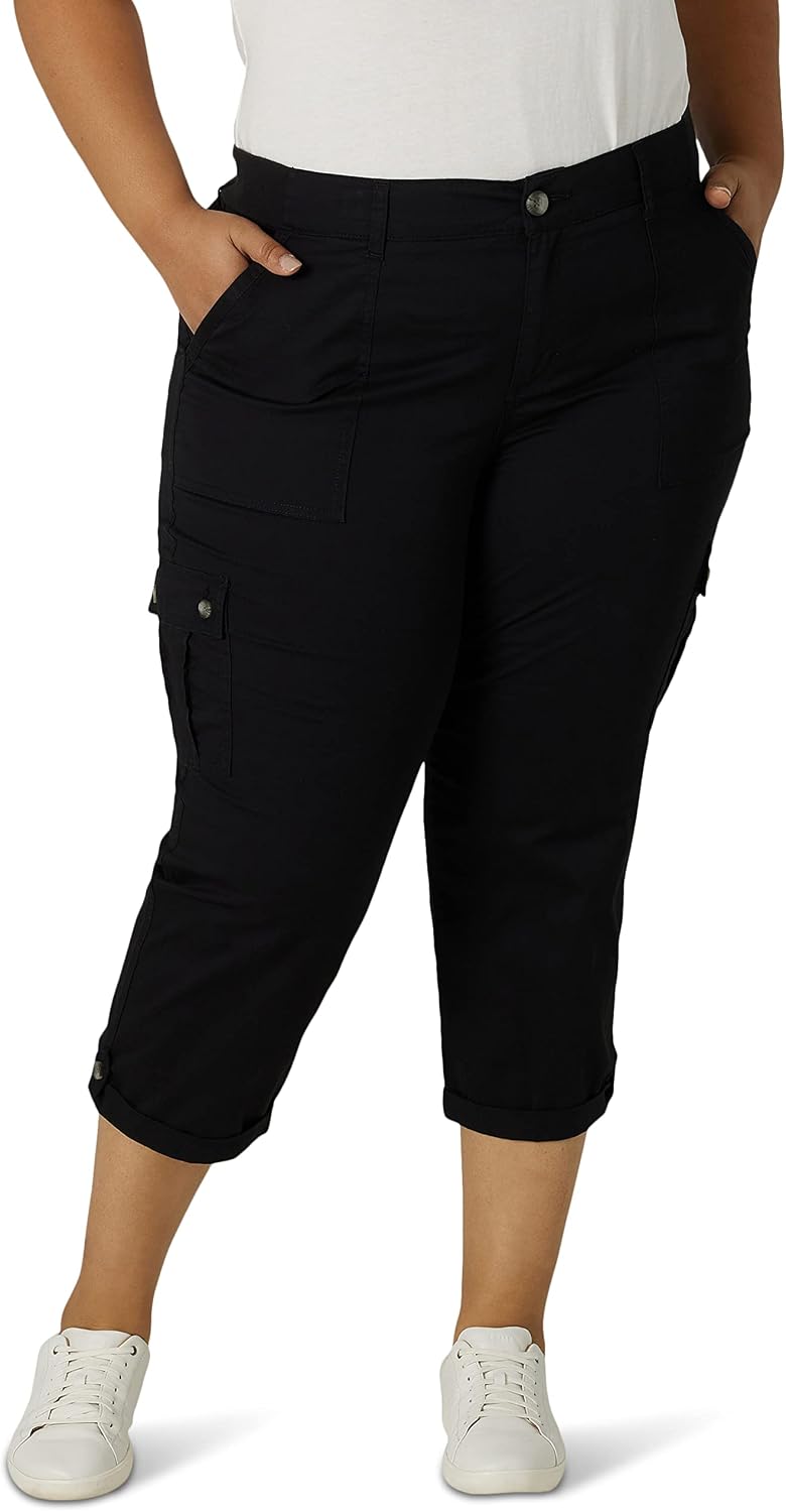 Lee Women's Plus Size Flex-to-go Mid-Rise Relaxed Fit Cargo Capri Pant