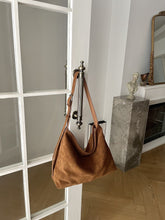 Load image into Gallery viewer, Matte Cowhide Leather Shoulder Bag – Women's Commuter Crossbody Tote | Genuine Leather Handbag