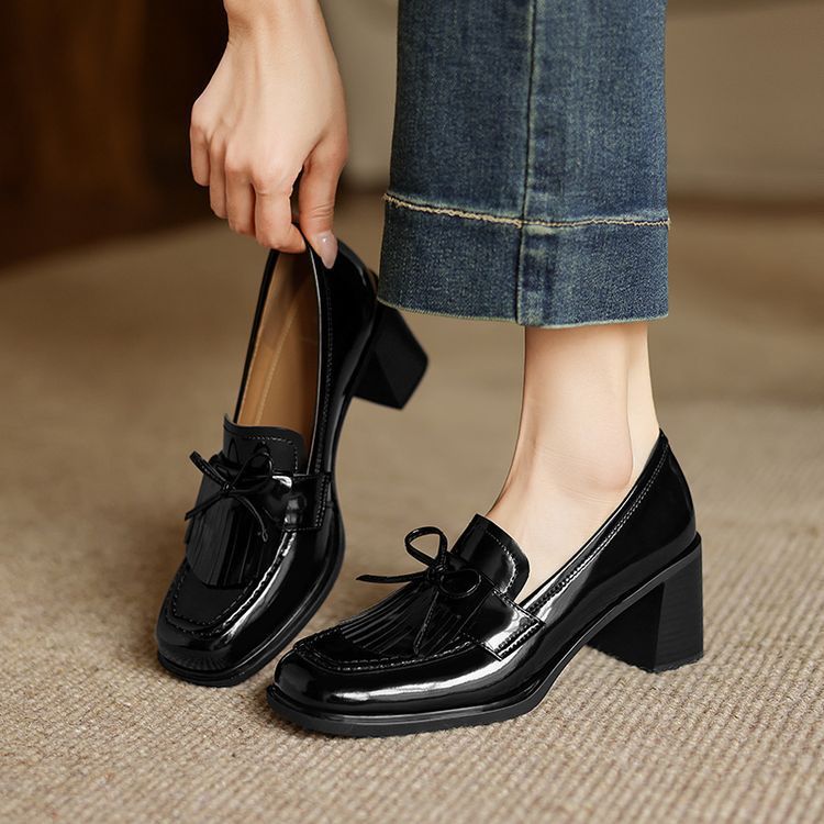 Women's Bow-Tie Chunky Heel Leather Pumps – Round Toe Mid-Cut Block Heel Shoes