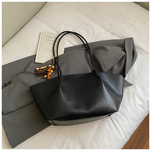 Load image into Gallery viewer, Retro Casual Large-Capacity Shoulder Bag