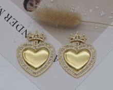 Load image into Gallery viewer, CZ Large Heart With Crown Charm, Sku#LK619