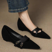 Load image into Gallery viewer, French Vintage Pointed-Toe Flats