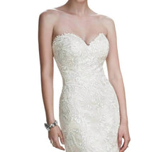 Load image into Gallery viewer, Winstyn Wedding Dress