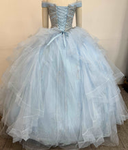 Load image into Gallery viewer, (LIVE 17) Exclusive gowns, silky luxury, stylish journey.