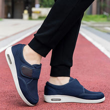 Load image into Gallery viewer, Men's Mesh Hollow-Out Casual Shoes
