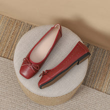 Load image into Gallery viewer, Slip-On Flat Shoes Plus Size