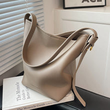 Load image into Gallery viewer, Women's Retro Bucket Bag - High-Capacity PU Leather Shoulder Bag with Compartments