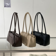 Load image into Gallery viewer, Retro Large Capacity PU Leather Underarm Bag for Women | Vegan Leather Shoulder Bag with Zipper Pockets