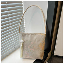Load image into Gallery viewer, Chinese-Style Vintage Hanfu Bucket Handbag