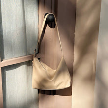 Load image into Gallery viewer, Fashionable And Versatile New Cowhide Shoulder Bag