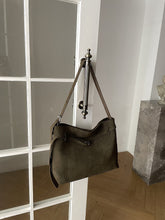 Load image into Gallery viewer, Retro Matte Genuine Leather Large Capacity Tote Shoulder Bag – Women's Everyday Carry
