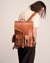 Load image into Gallery viewer, Vintage Leather Backpack Rucksack