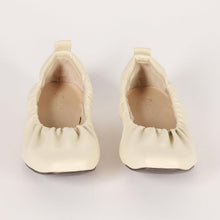 Load image into Gallery viewer, The Drop Women's Paige Scrunch Ballet Flat