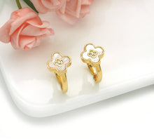 Load image into Gallery viewer, Gold Mother of Pearl Clover Adjustable Ring, Sku#X367
