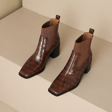 Load image into Gallery viewer, Women's Chunky Heel Square Toe Cowhide Leather Pumps | Minimalist Luxury Heels