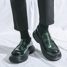 Load image into Gallery viewer, Men's British-Style Glossy Height-Increasing Leather Shoes – Tassel Loafer, Microfiber Upper