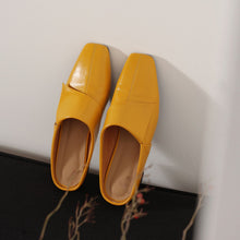 Load image into Gallery viewer, Women's Vintage Cowhide Fold-Over Mules | Square Toe Low Block Heel Backless Loafers