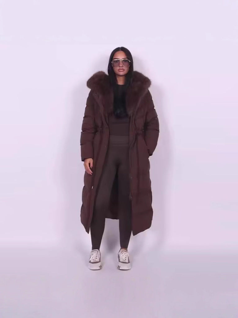 Womens Stylish Warm Coat With A Fur Collar