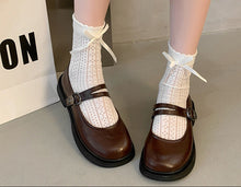 Load image into Gallery viewer, Retro Round Toe Chunky Heel Shoes