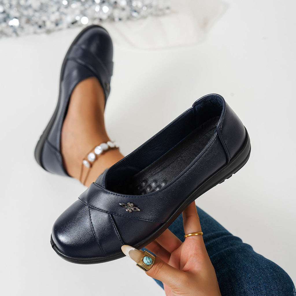 Women's Chanel-Style Flat Loafers with Metal Buckle & Tassel Detail