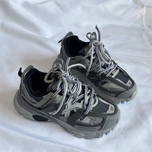 Load image into Gallery viewer, Men's Retro Chunky Sole Sneakers - Breathable Mesh Athletic Shoes with EVA Sole