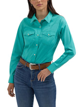 Load image into Gallery viewer, Women's Retro Long Sleeve Cool Blue Solid Western Shirt