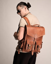 Load image into Gallery viewer, Vintage Leather Backpack Rucksack