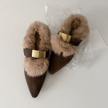Load image into Gallery viewer, Women's Retro Slingback Furry Flat Shoes | Pointed Toe Buckle Plush Casual Shoes