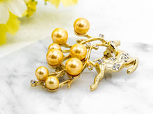 Load image into Gallery viewer, Pave Elk Brooch Jewelry, p40