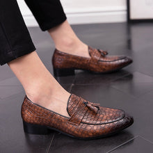Load image into Gallery viewer, Men's Pointed-Toe Tassel Dress Shoes | Lace-Up Synthetic Leather Oxfords