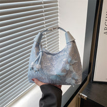 Load image into Gallery viewer, Women's Canvas Bucket Bag - Minimalist Crossbody Shoulder Bag with Adjustable Strap
