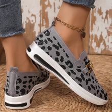 Load image into Gallery viewer, Women's Leopard Print Round Toe Slip-On Flats | Breathable Mesh Casual Shoes