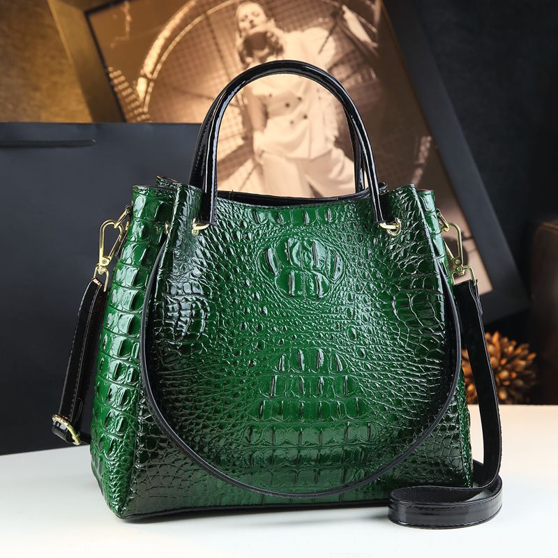 Crocodile-Print Women's Shoulder Bag - Textured PU Leather Handbag with Metal Accents