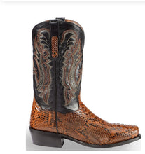 Load image into Gallery viewer, Men's Embroidered Patchwork Quilted Boots | Slip-On Pointed-Toe Low Heel Winter Boots