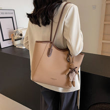 Load image into Gallery viewer, Textured Retro Minimalist Shoulder Bag