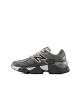 Load image into Gallery viewer, New Balance Big Kids 9060 Lace  - Grey/Black