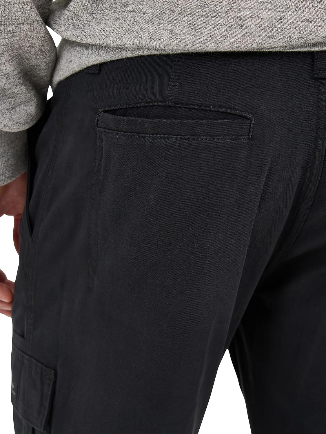 Wrangler Authentics relaxed fit cargo pants for men