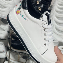 Load image into Gallery viewer, Women's Embroidery Platform Sneakers | Floral PU Lace-Up Chunky Sole Shoes