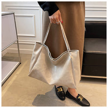 Load image into Gallery viewer, Women's Vintage Tote Bag - Large Capacity PU Leather Shoulder Handbag for Daily Use