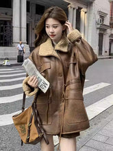 Load image into Gallery viewer, Thickened Lambskin Coat With Integrated Fur Lining