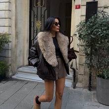 Load image into Gallery viewer, Women's Stylish And Elegant Faux Fur-Decorated Leather Jacket