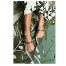 Load image into Gallery viewer, Women's Green Suede Pointed-Toe Slip-On Flats | Casual Pumps