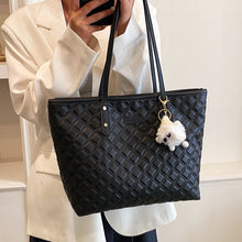 Load image into Gallery viewer, Diamond-Check Commuter Shoulder Bag - Women's PU Leather Crossbody Bag