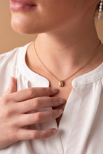 Load image into Gallery viewer, Pearl and Crystal Pendant Necklace