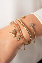 Load image into Gallery viewer, Holiday Reindeer Bangle