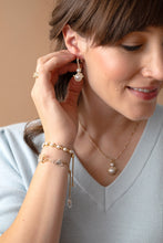 Load image into Gallery viewer, Snowwoman Necklace
