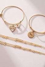 Load image into Gallery viewer, Mamá Mother of Pearl Heart Charm Bangle
