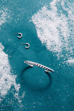 Load image into Gallery viewer, Puffy Rope Textured Huggie Hoop Earring