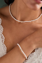 Load image into Gallery viewer, Crystal and Pearl Beaded Necklace
